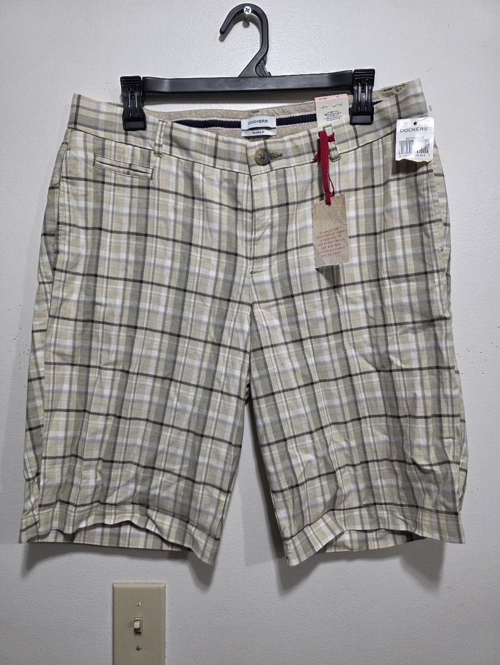 NWT! Dockers Plaid Bermuda Shorts Size 10 Favorite Fit Classic Khaki Chic - Picture 3 of 6